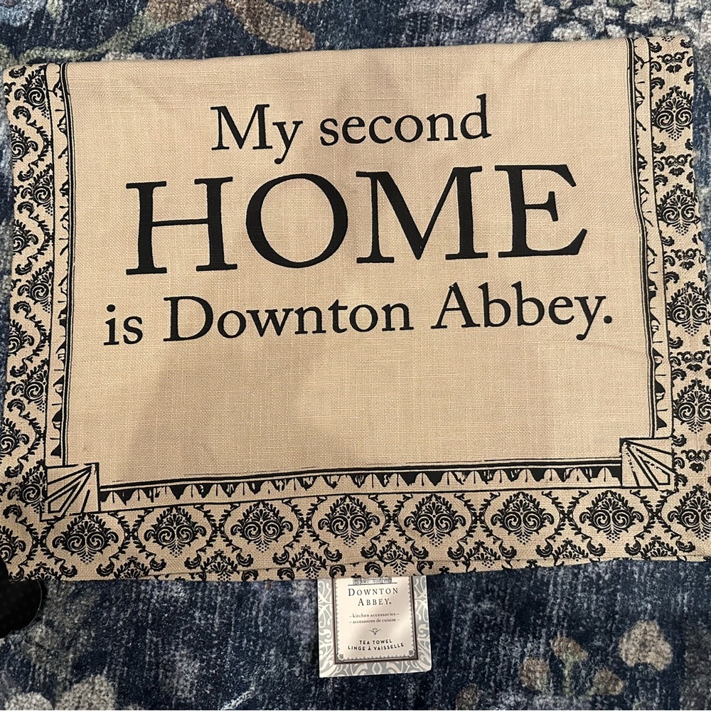 Downton Abbey Tea Towel ☕️